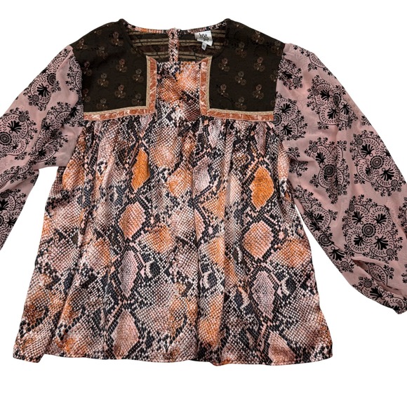 ivy jane Tops - Ivy Jane‎ Womens Mixed Media Snakeskin Floral Blouse XL Pink Brown Boho 630175